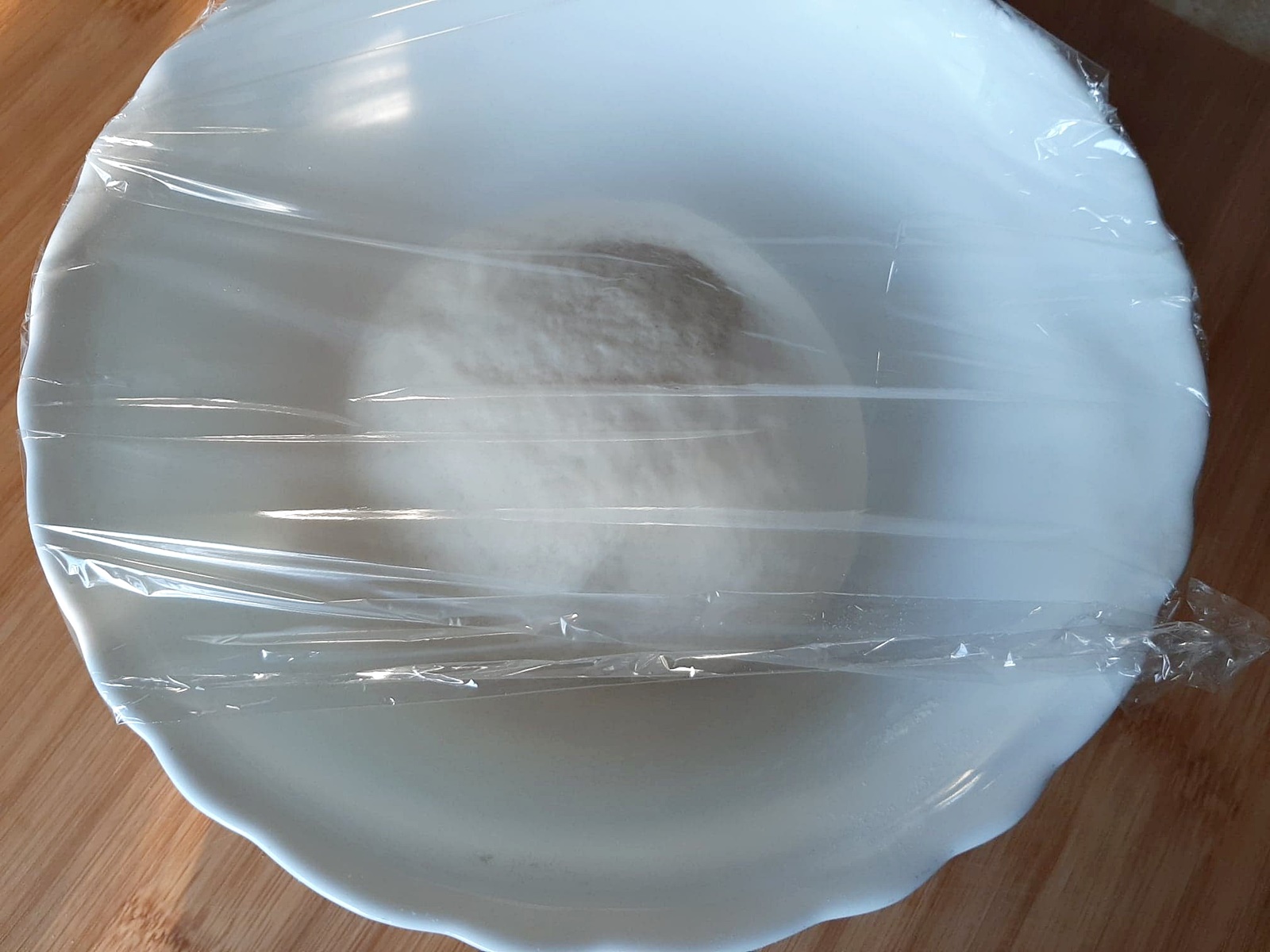 Aluat pentru foi de placinta. Cea mai simpla si economica reteta