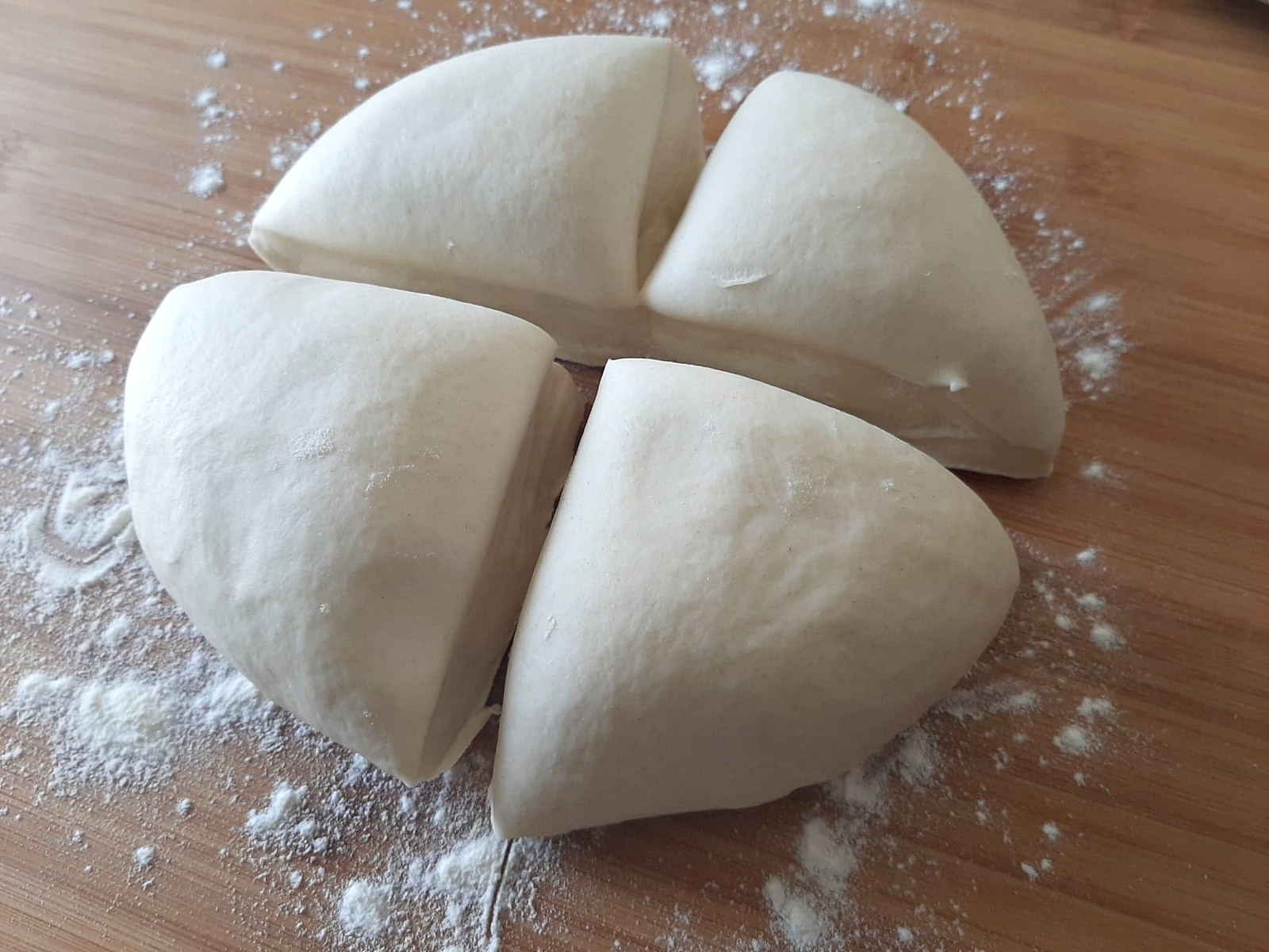 Aluat pentru foi de placinta. Cea mai simpla si economica reteta