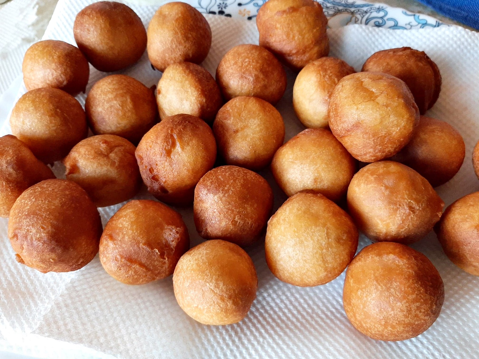 Gogosi rapide cu iaurt - reteta simpla de gogosi cu lingura