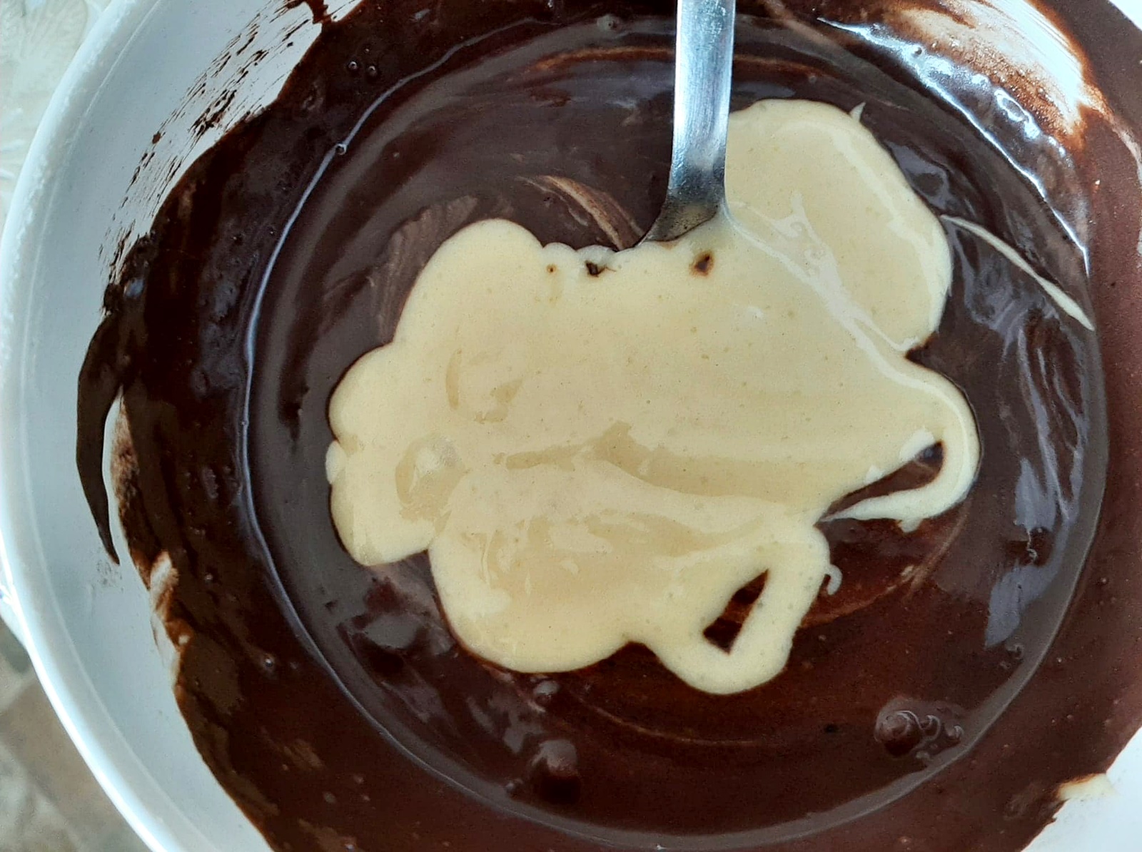 Chec economic cu cacao. Reteta simpla, delicioasa si accesibila tuturor