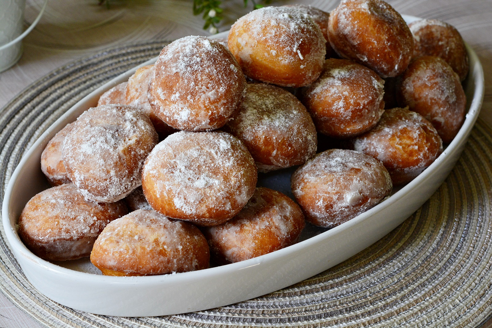 Reteta de gogosi de post - pufoase, aromate, economice si delicioase