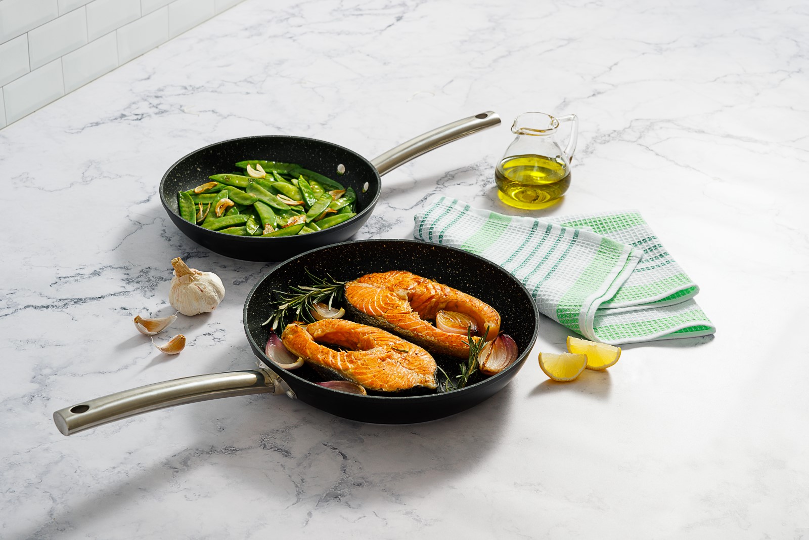 Cu produsele VIVESS poți dărui o șansă în plus la educație