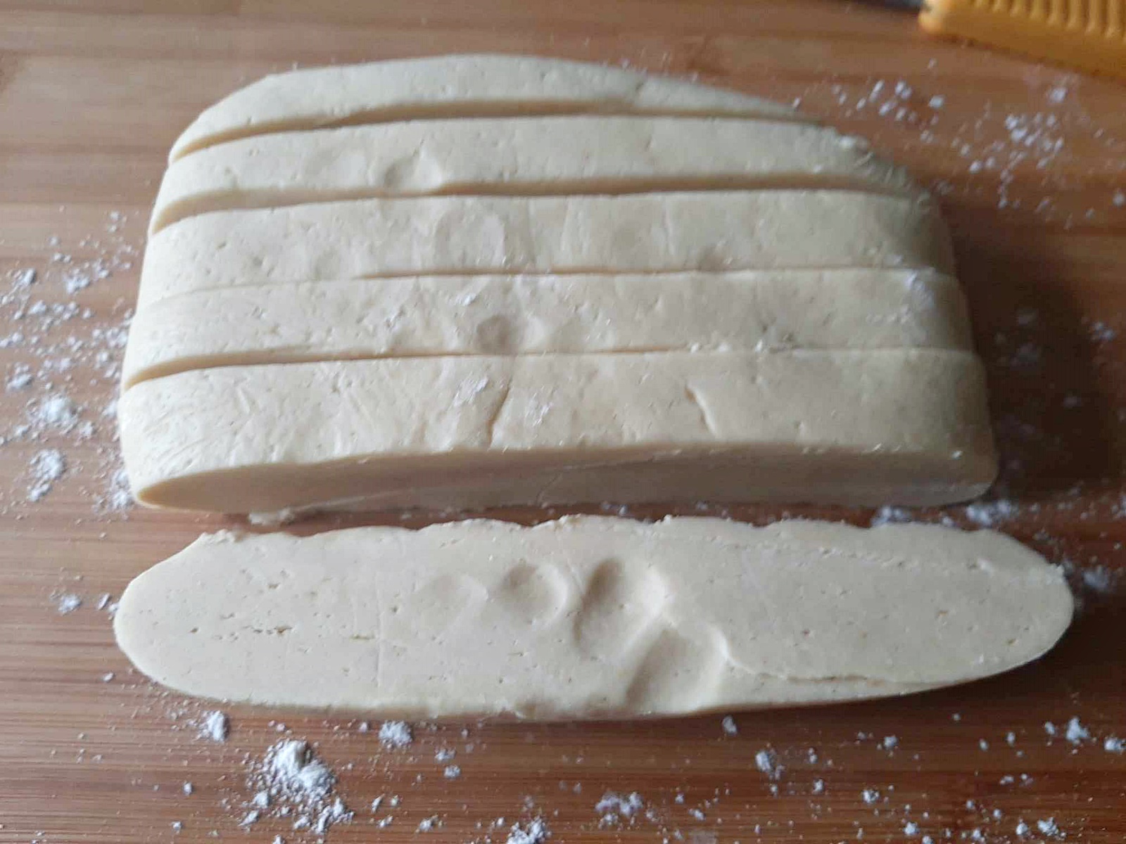 Corabioare cu untura. Reteta veche de fursecuri de cofetarie