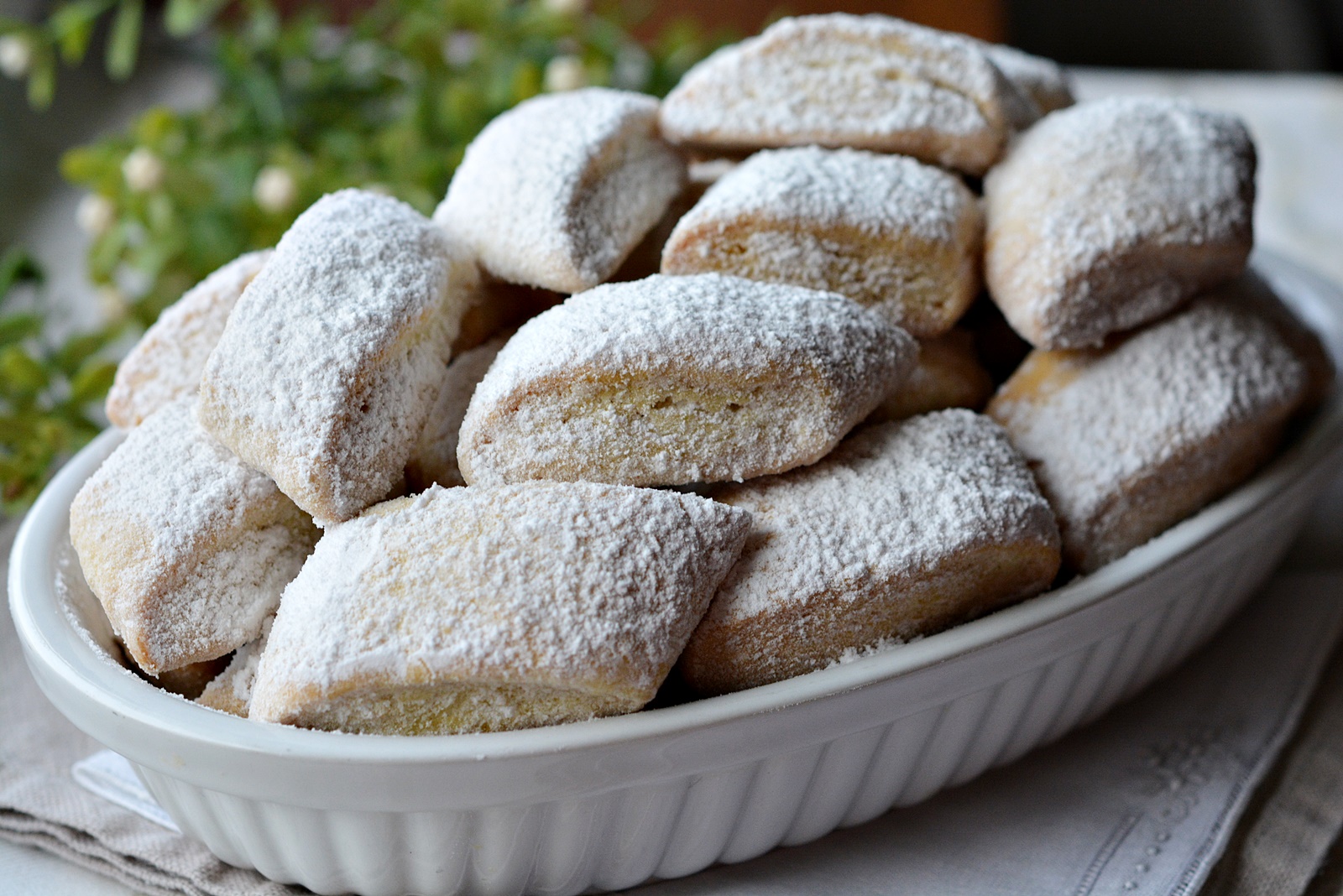 Corabioare cu untura. Reteta veche de fursecuri de cofetarie