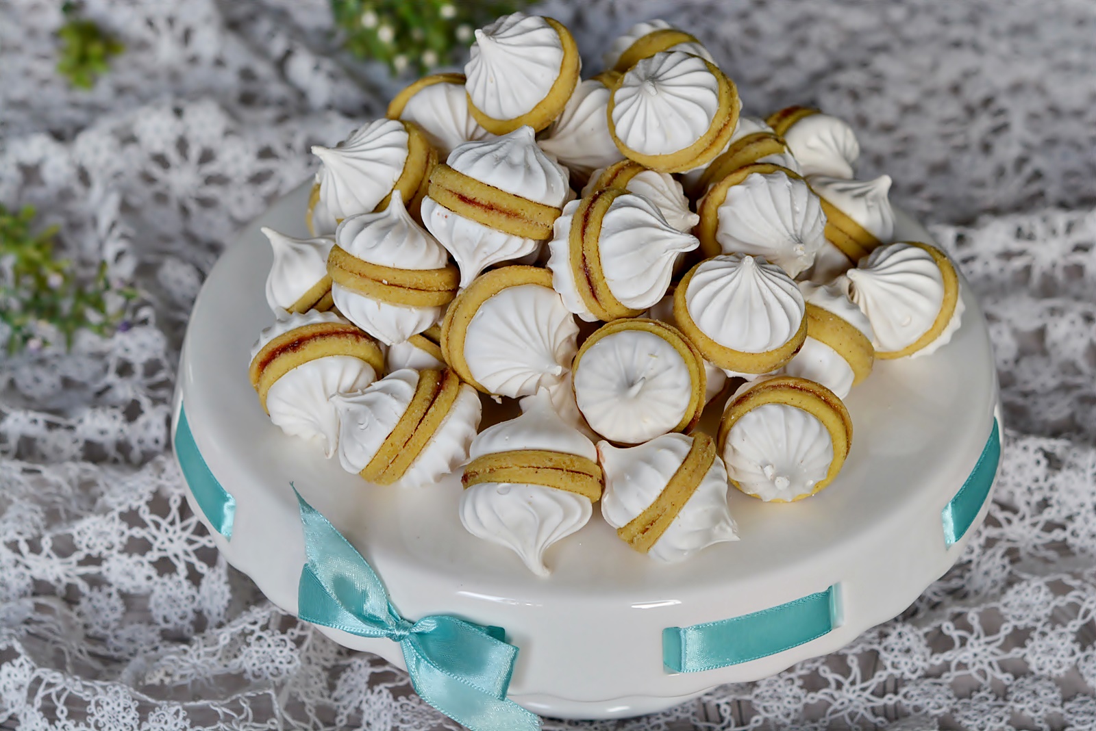 Non Plus Ultra - reteta de fursecuri cu bezea