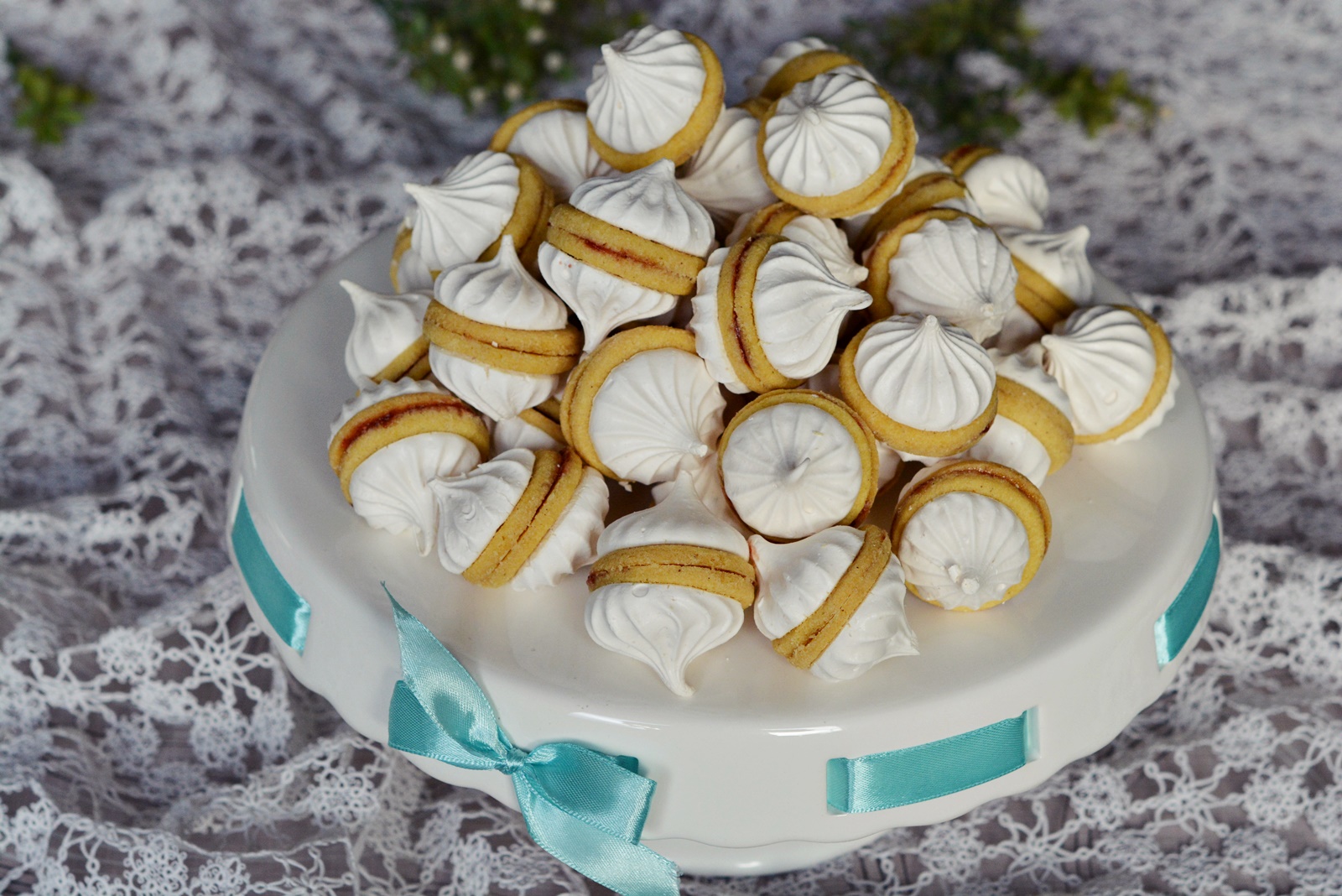 Non Plus Ultra - reteta de fursecuri cu bezea