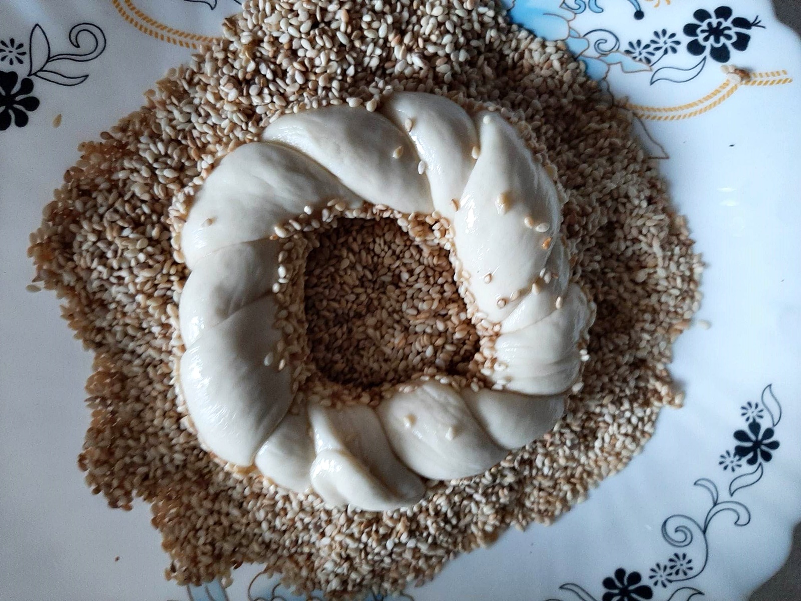 Covrigi turcesti cu susan - Simit