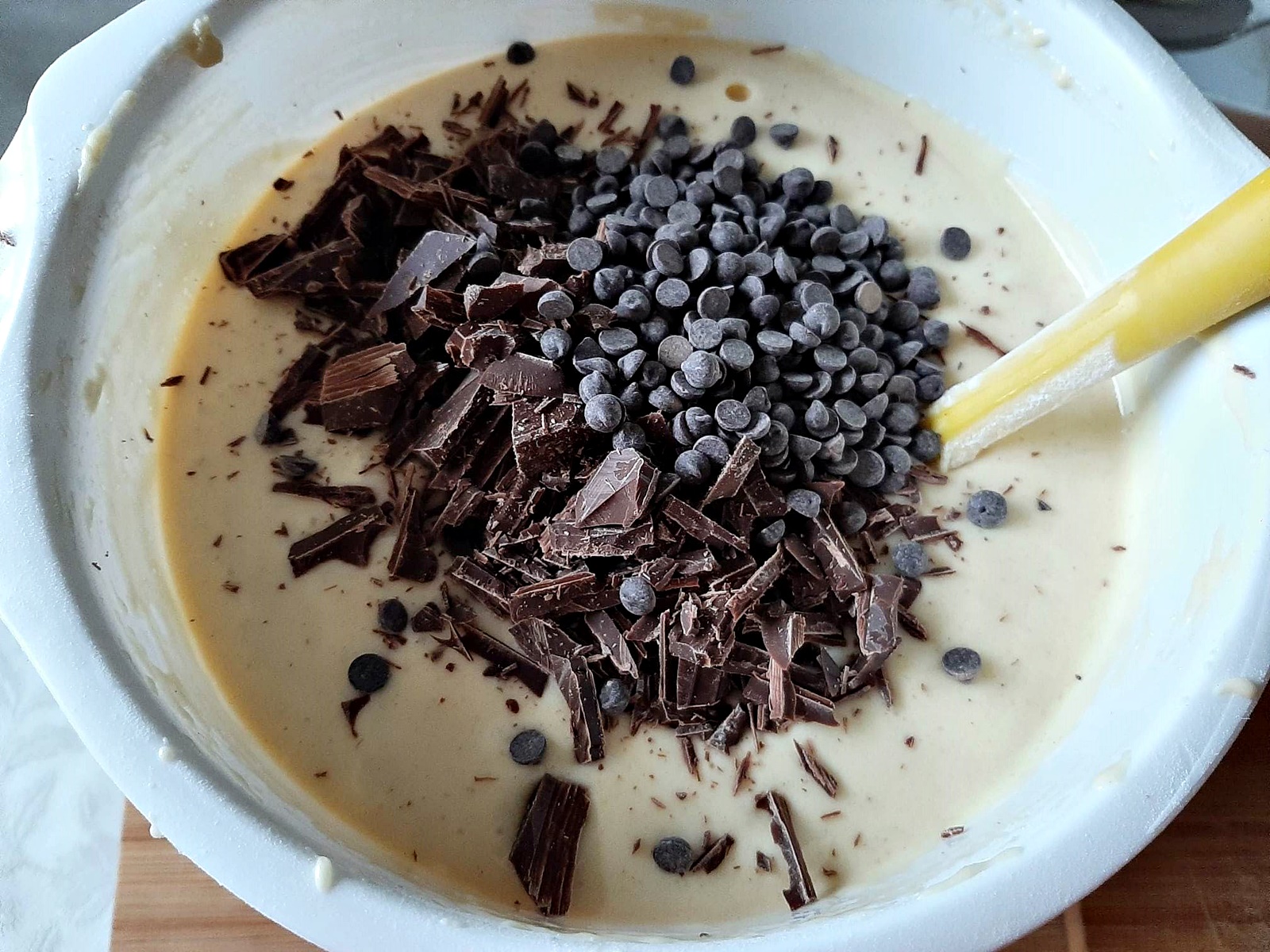 Chec simplu cu gem si ciocolata