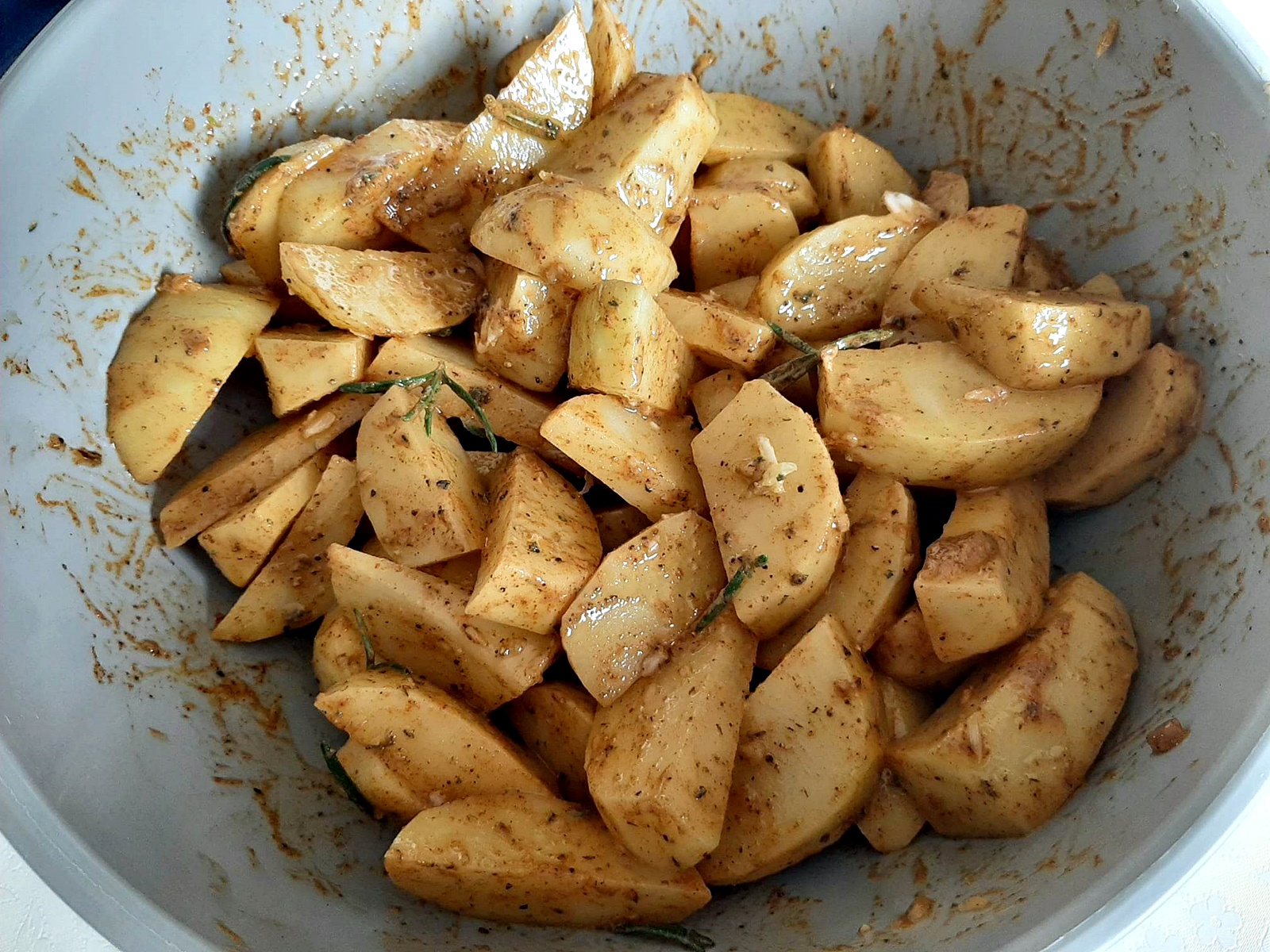 Cartofi la cuptor. Reteta simpla, usor de preparat, cu un rezultat grozav de bun