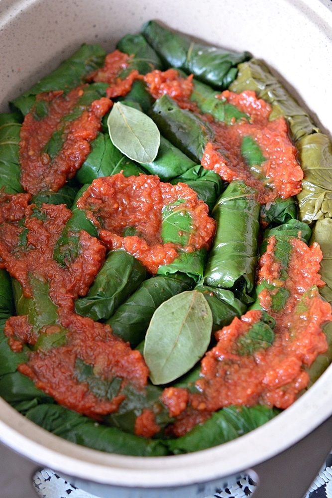 Sarmale in foi de stevie - reteta simpla si gustoasa de primavara