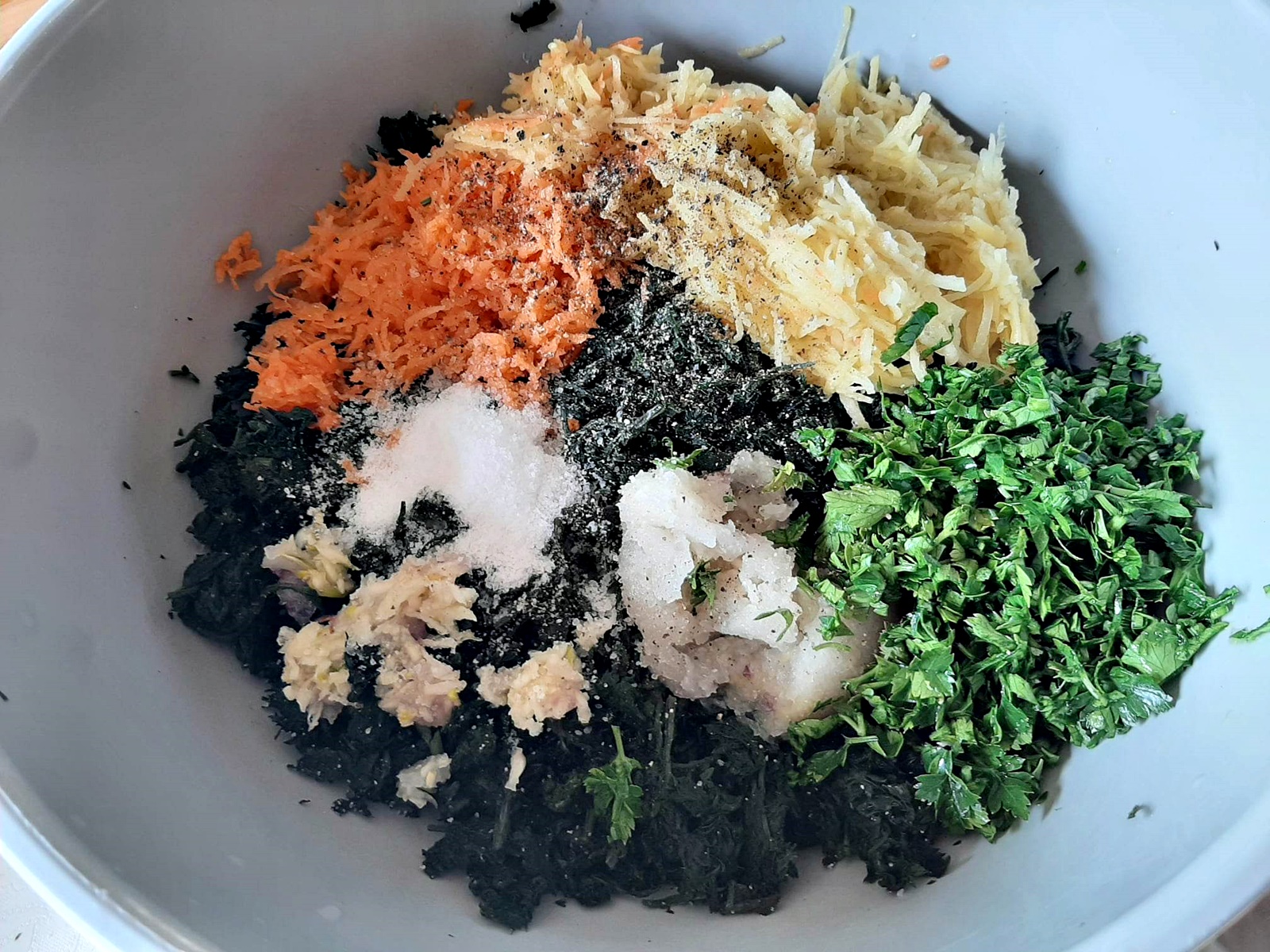 Chiftelute de urzici