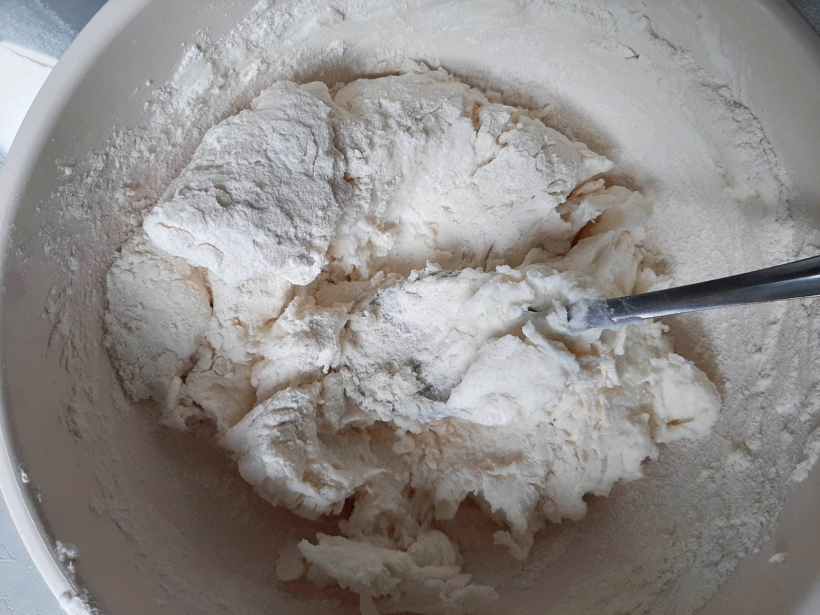 Aluat cu branza de vaci