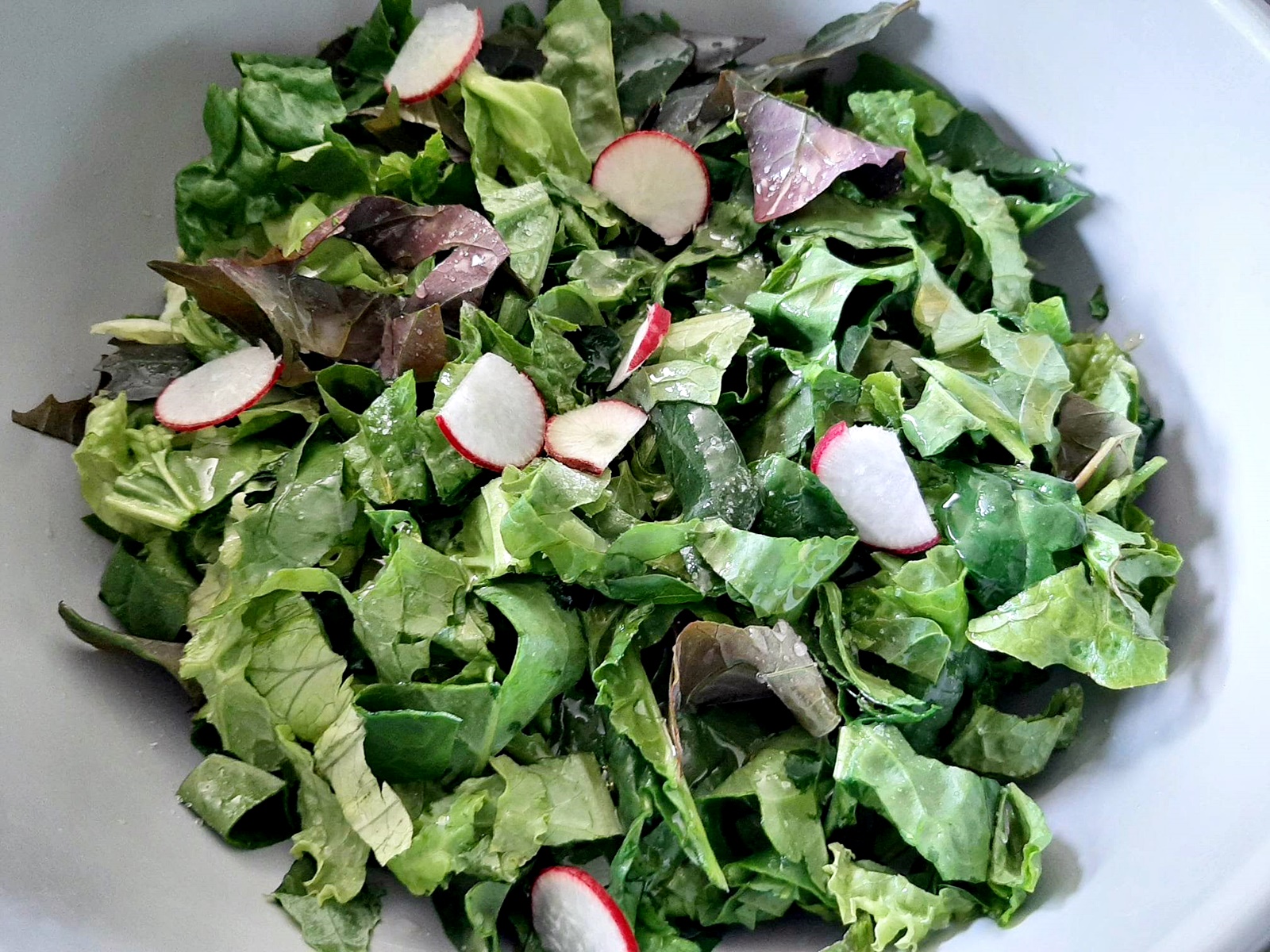 Salata de primavara cu oua. Cea mai simpla si delicioasa reteta