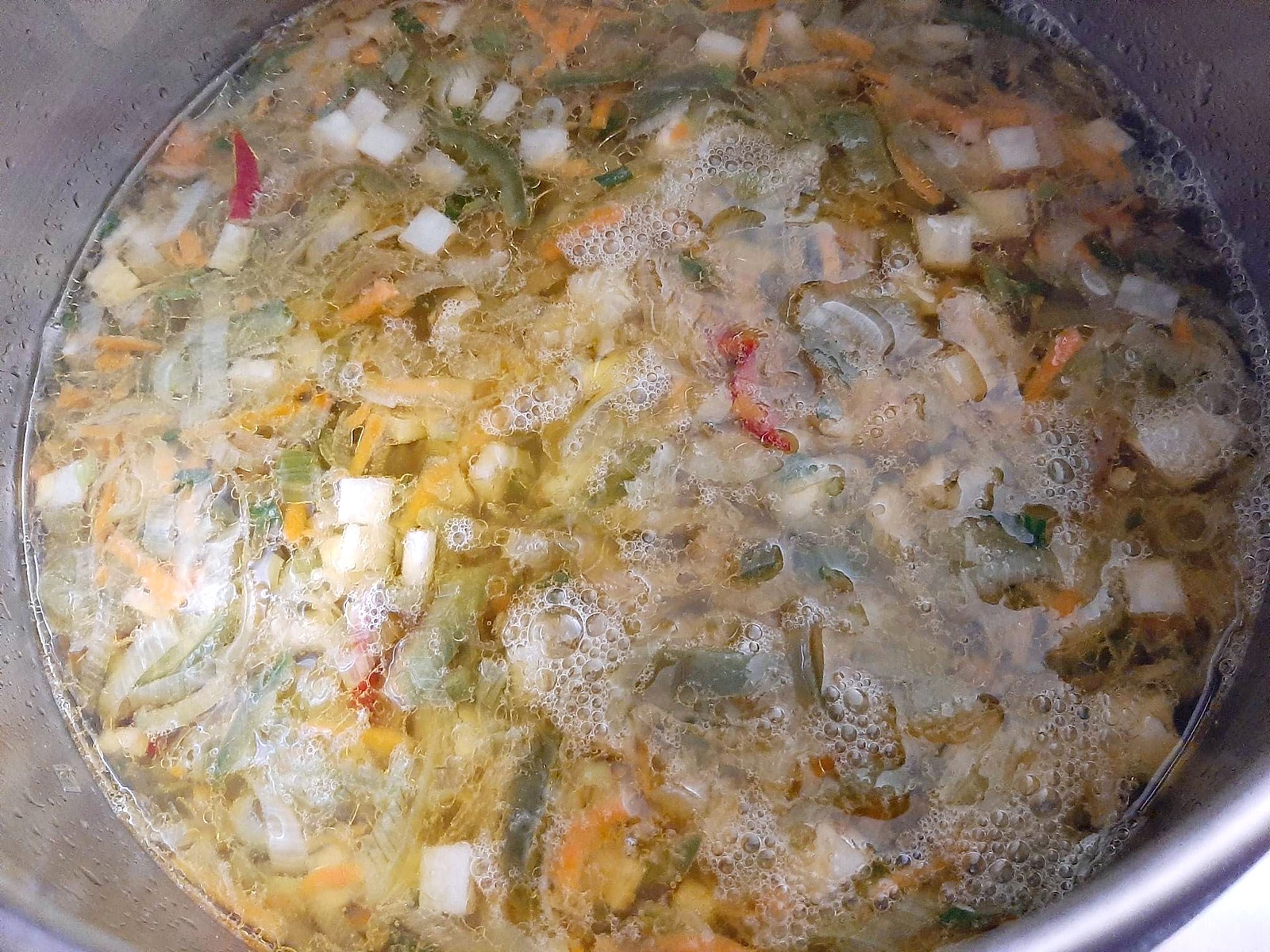 Ciorba de verdeturi - reteta sanatoasa si gustoasa