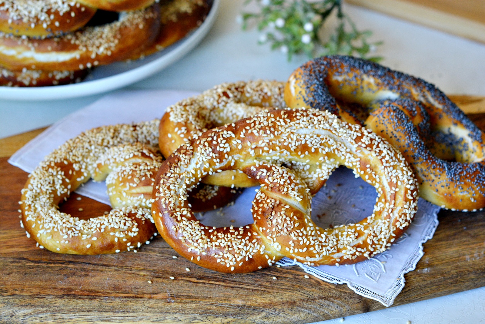 Covrigi de casa - cea mai simpla si buna reteta