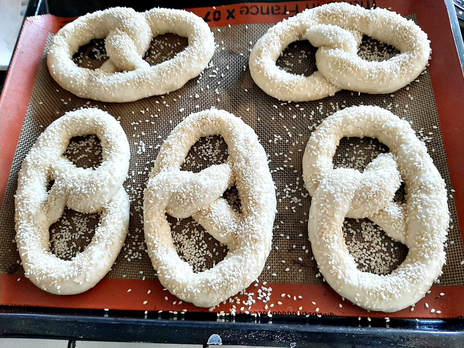 Covrigi de casa - cea mai simpla si buna reteta