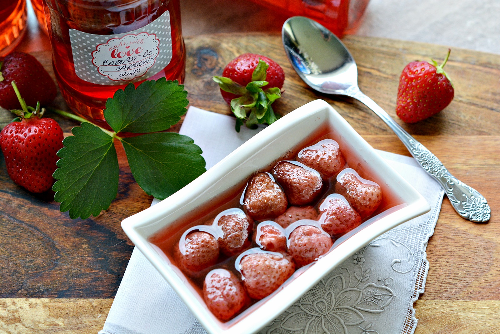 Compot de capsuni pentru iarna. Simplu si rapid, fara conservanti