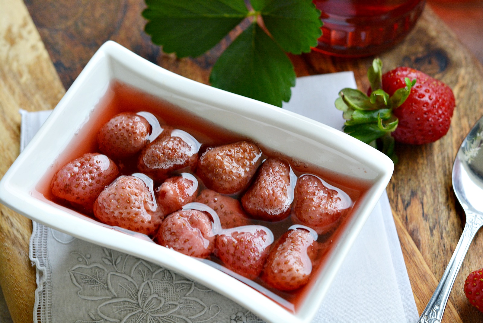 Compot de capsuni pentru iarna. Simplu si rapid, fara conservanti