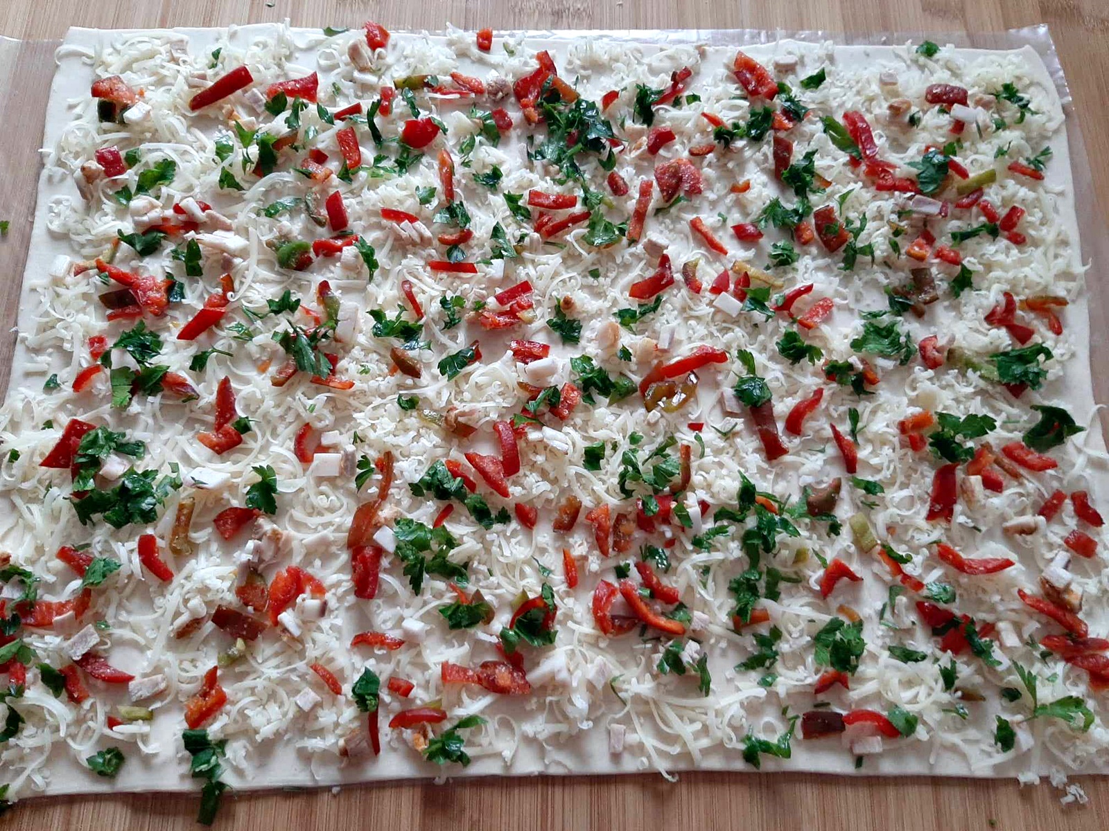 Aperitive rapide din foietaj - delicioase si usor de preparat