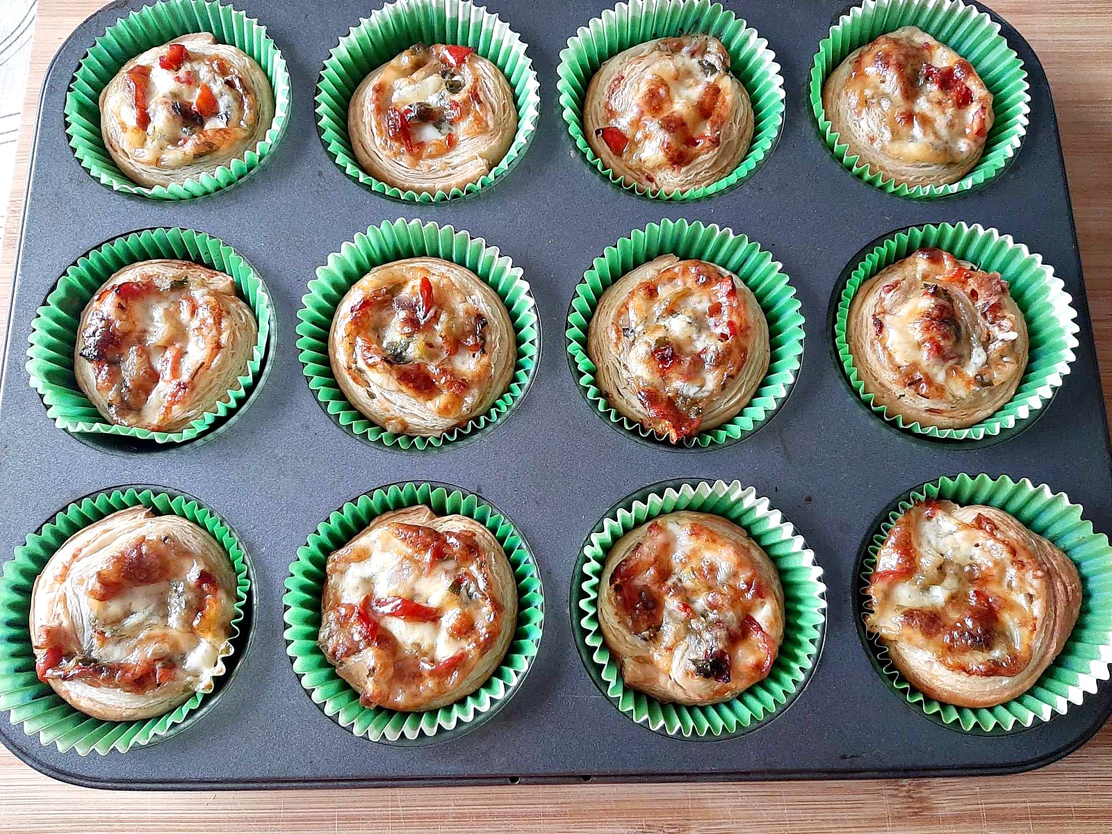 Aperitive rapide din foietaj - delicioase si usor de preparat