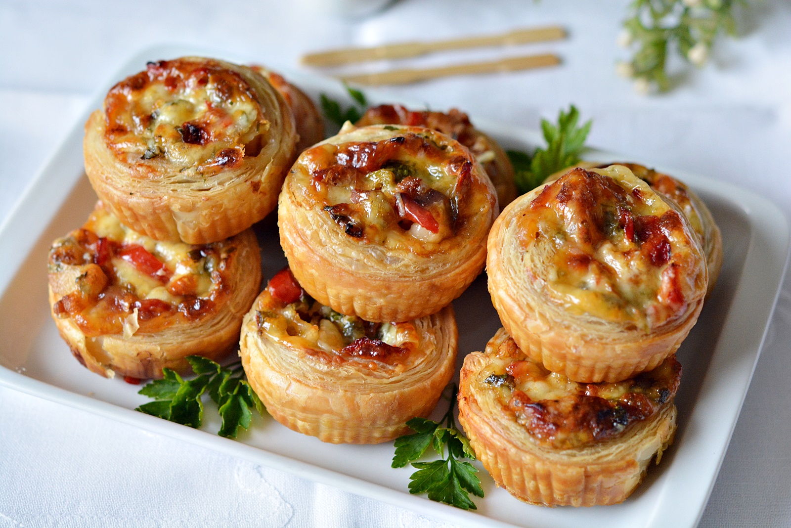 Aperitive rapide din foietaj - delicioase si usor de preparat