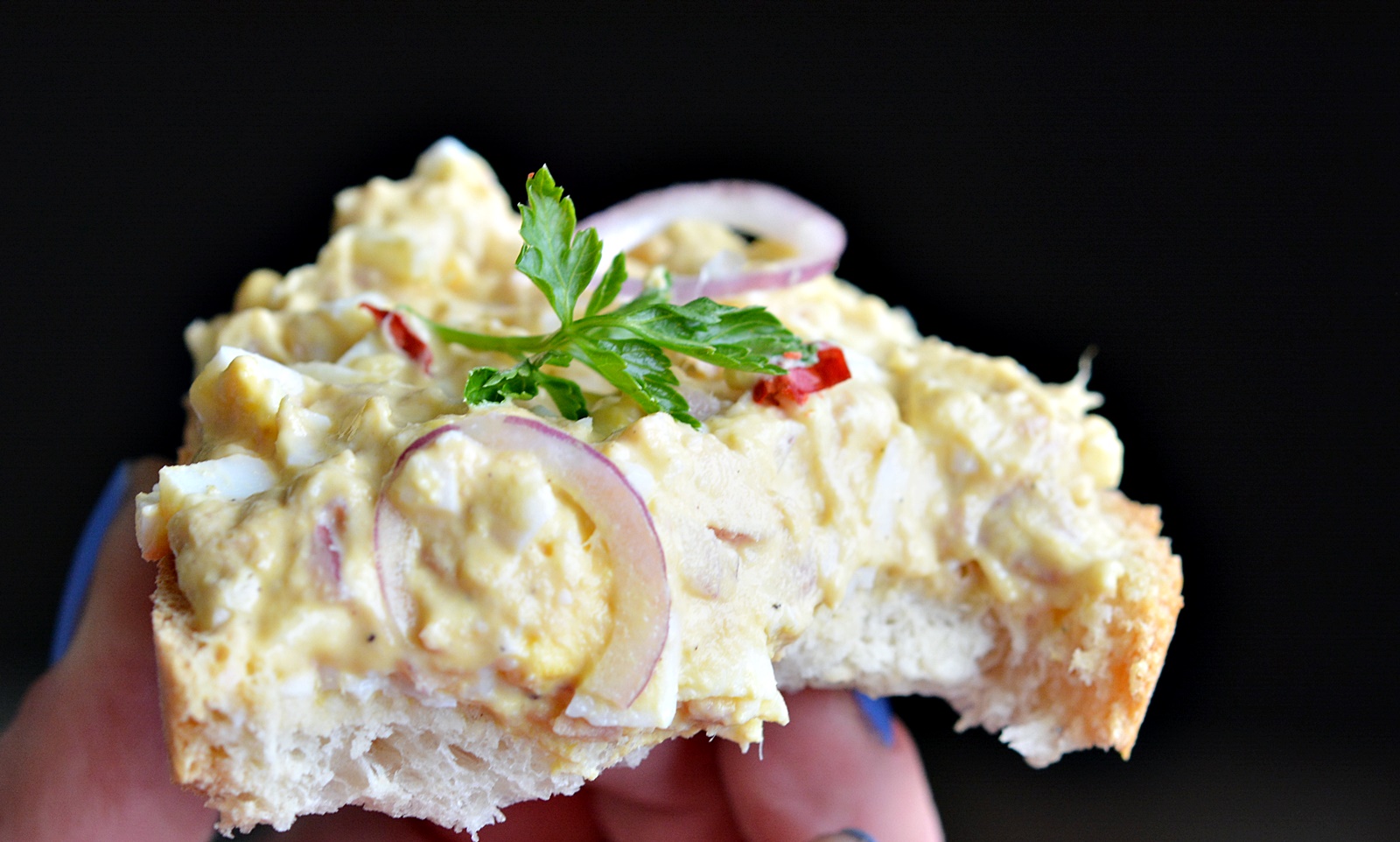 Salata de oua cu ton - reteta simpla si delicioasa