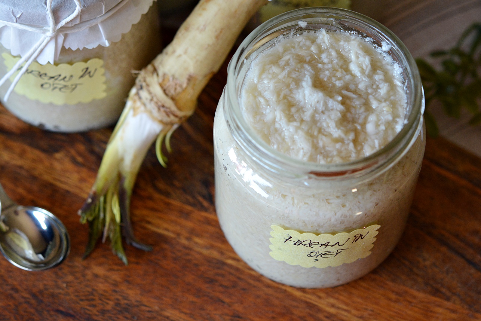 Hrean in otet la borcan