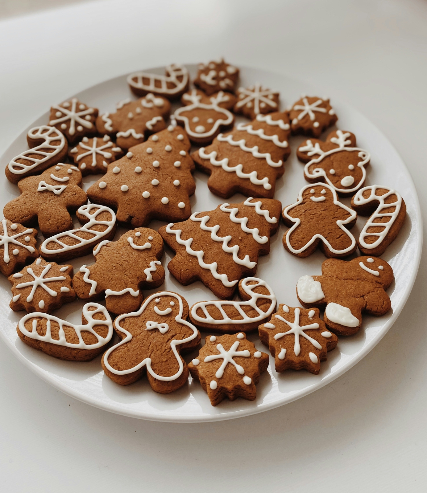 Reteta simpla de turta dulce. Usor de facut, gustoasa si aromata