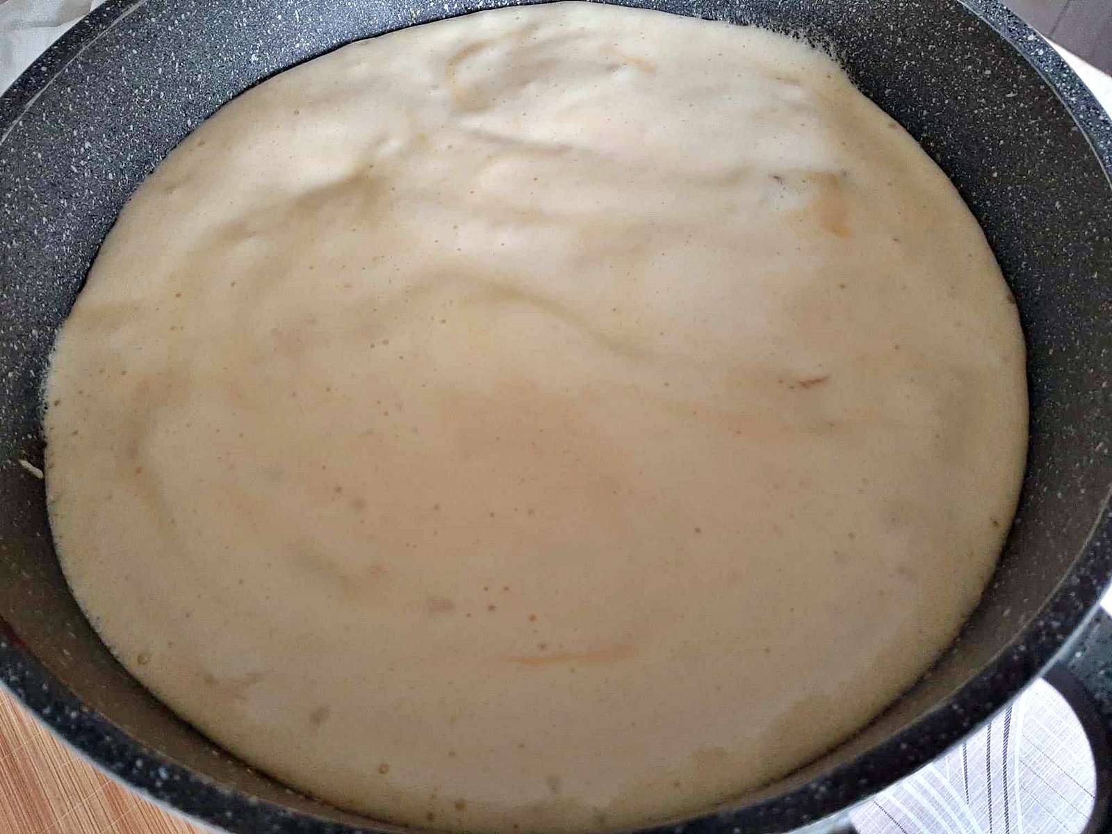Tort de mere intregi. Reteta aromata, delicioasa si usor de preparat