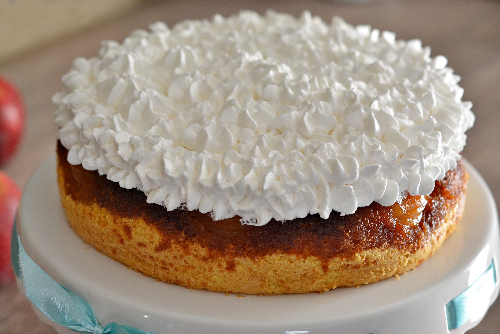 Tort de mere intregi. Reteta aromata, delicioasa si usor de preparat