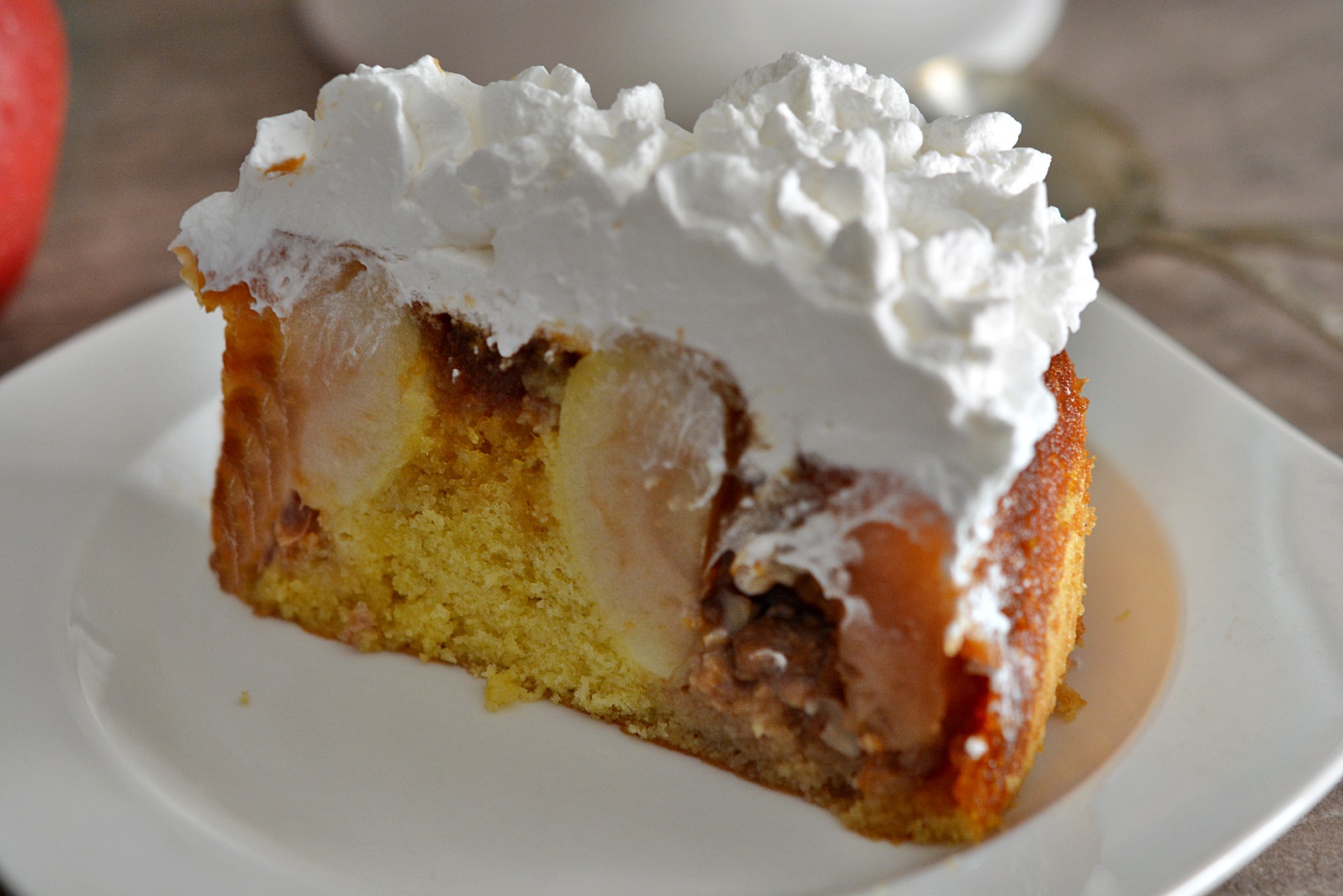 Tort de mere intregi. Reteta aromata, delicioasa si usor de preparat