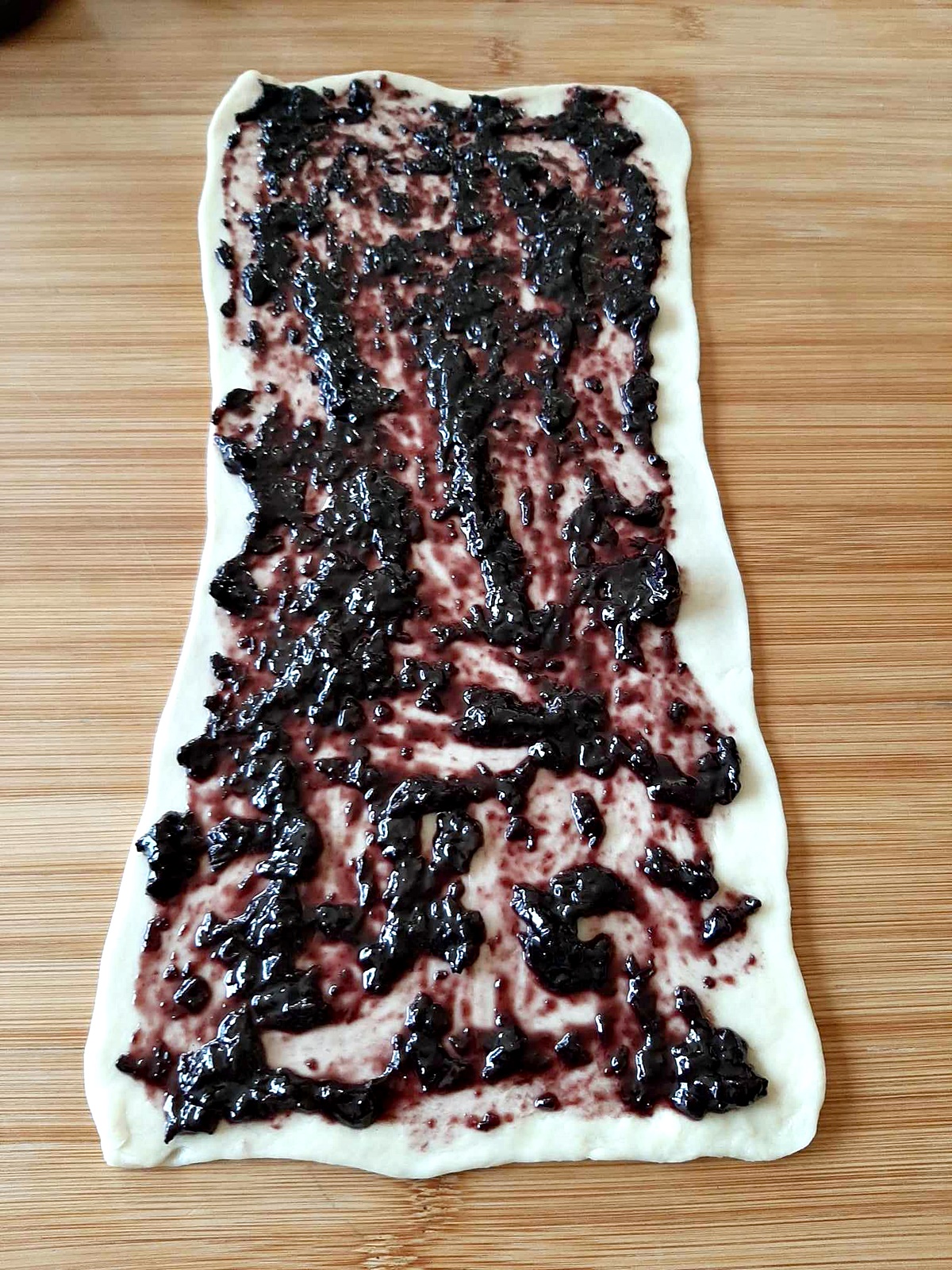 Batoane pufoase cu magiun cu magiun, reteta simpla si usor de facut