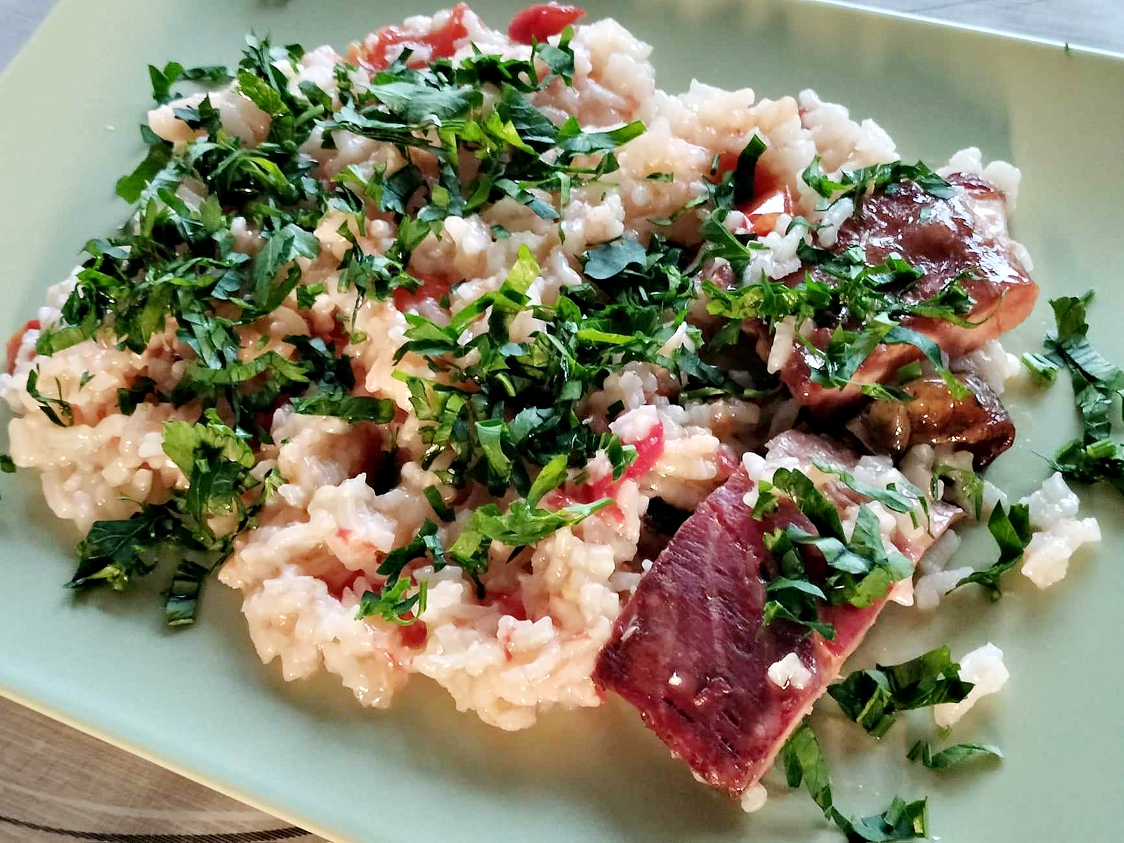 Orez cu peste afumat. Reteta simpla si gustoasa pentru o masa cu adevarat delicioasa