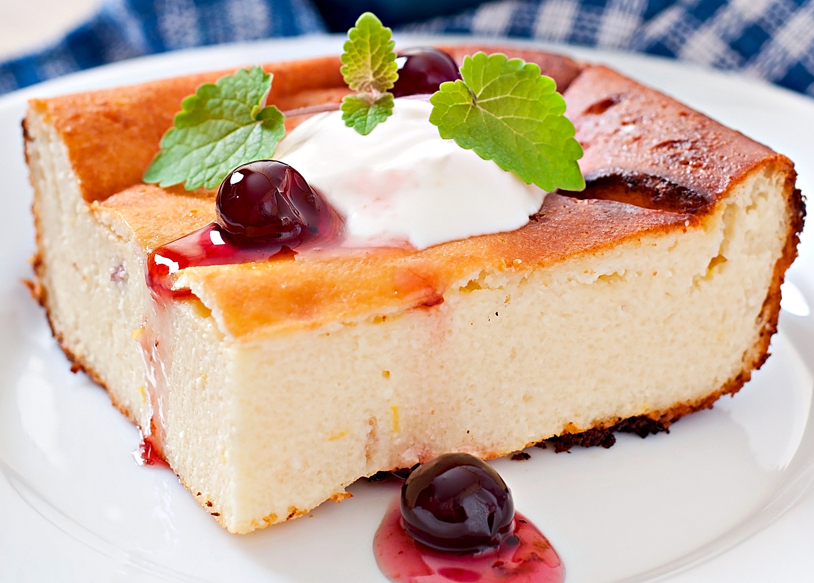 Prajitura fina cu branza si lamaie. Reteta simpla, aromata si foarte usor de preparat