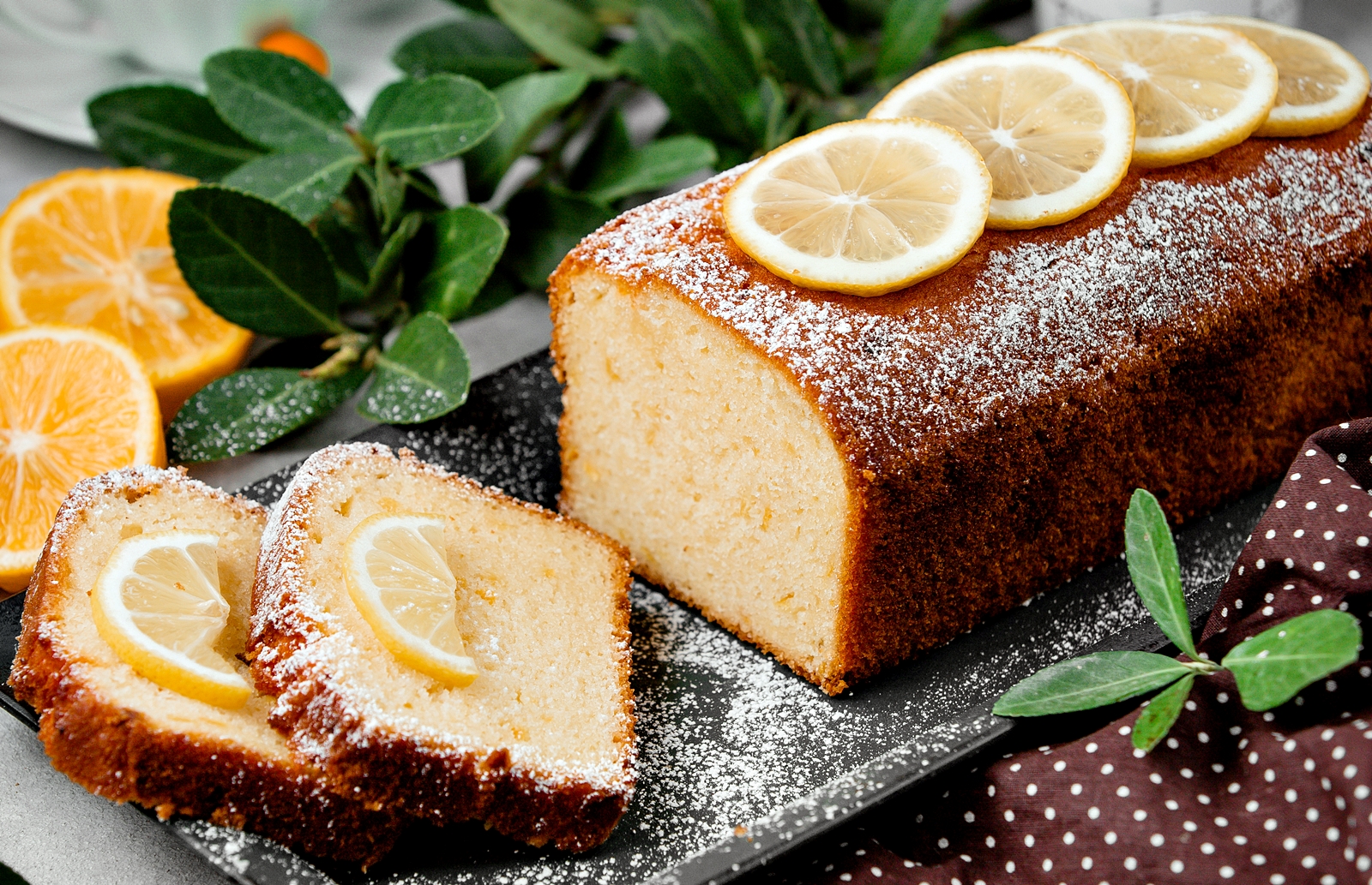 Chec cu lamaie pufos si aromat – reteta simpla si usoara, explicata pas cu pas