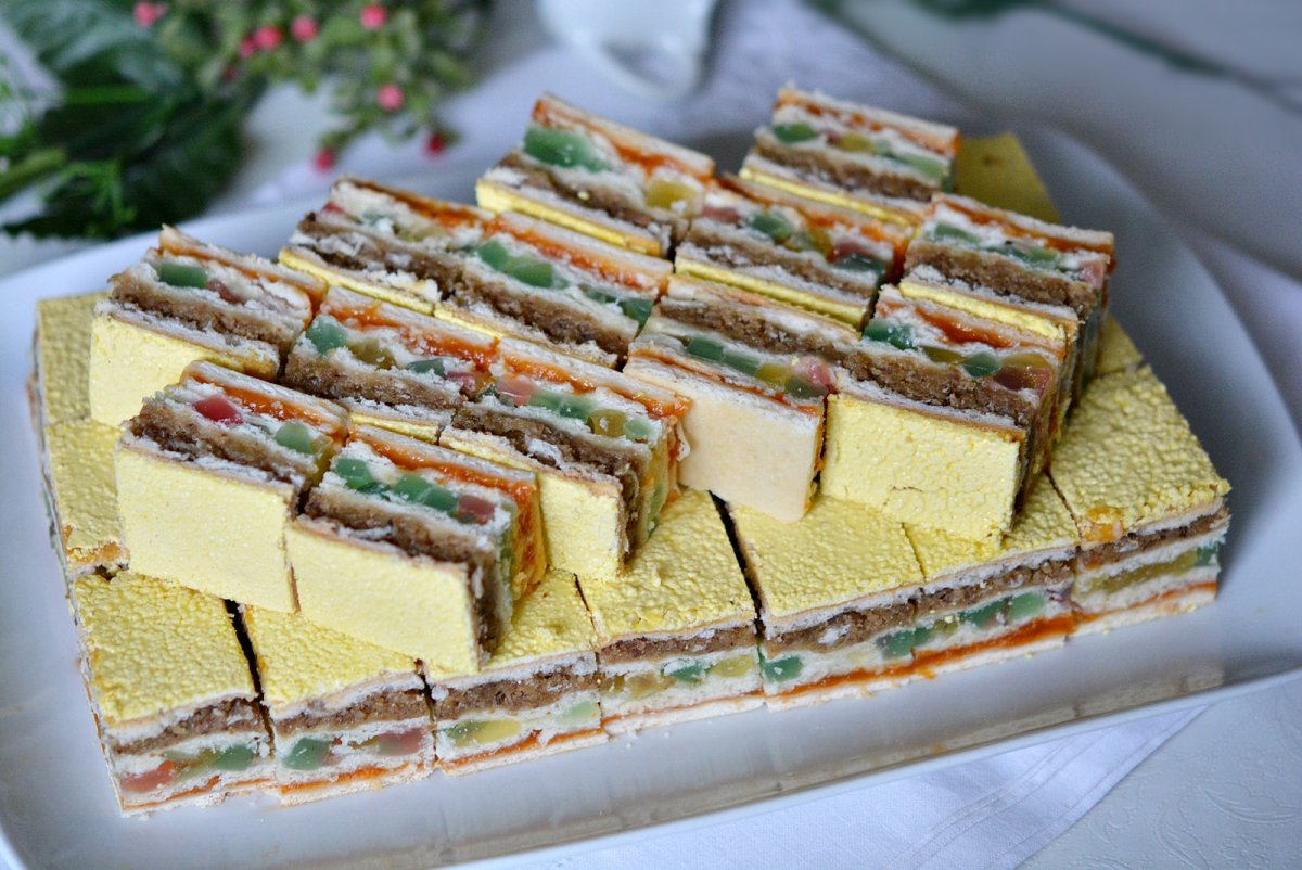 Cele mai bune prajituri festive - 25 de retete pentru sarbatori si ocazii speciale