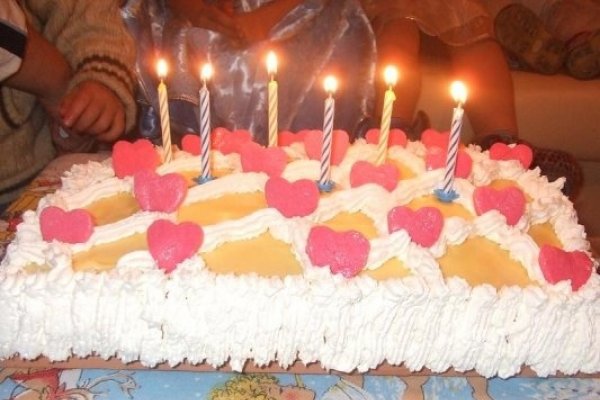 Tort cu crema  fiarta pe aburi