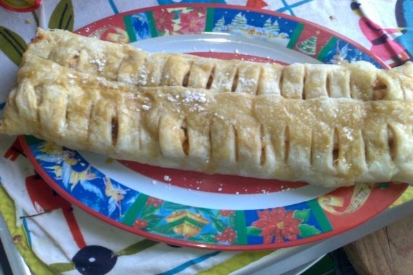 strudel de mere cu stafide