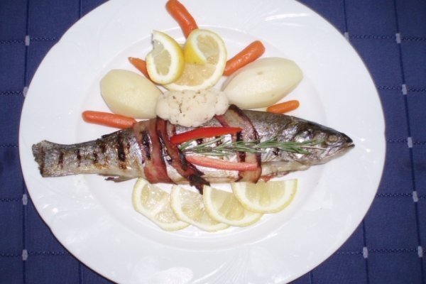 PASTRAV IN CRUSTA DE COSTITA