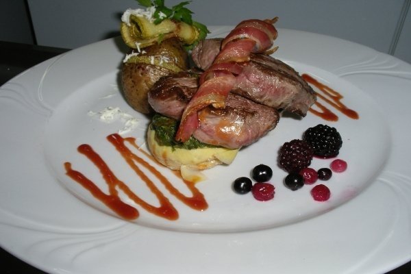 MUSCHI DE VACA LA TIGAIE CU ANGHINARE