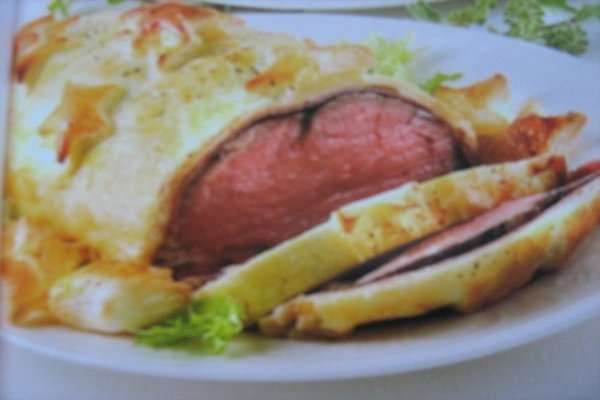 MUSCHI DE VITA IN FOIETAJ ( WELLINGTON )