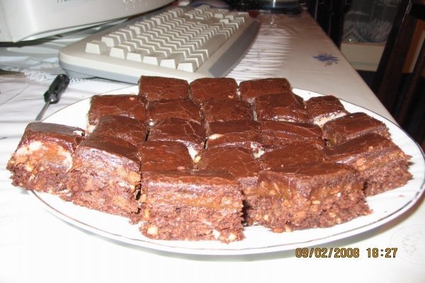 Prajitura cu ciocolata si vanilie ( capuccino)