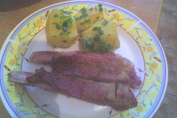 costita de porc afumata cu cartofi