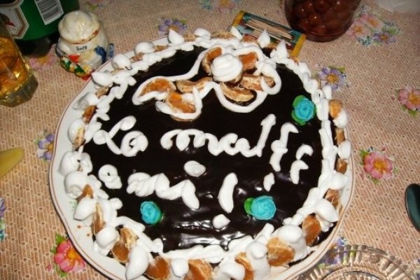 tort de ciocolata si frisca si mandarine