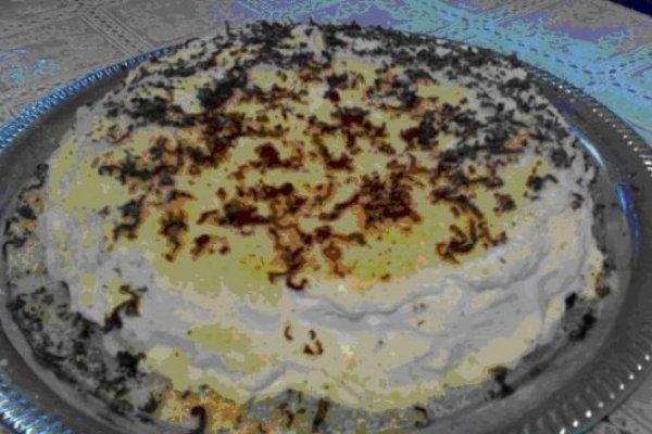 tort de bezea cu crema de lamaie