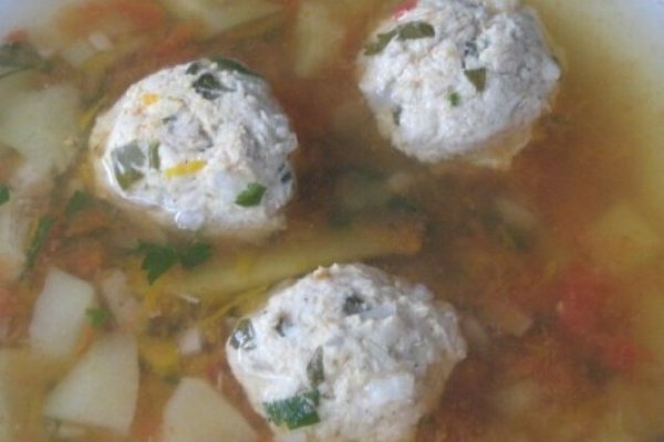 SUPA DE PERISOARE cu piept de pui