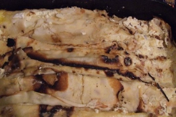 Clatite cu branza de vaci la cuptor