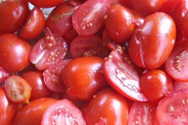 Suc de rosii pentru iarna