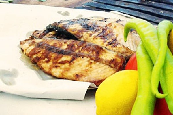 Meze, kafenio si mousaka din Cipru