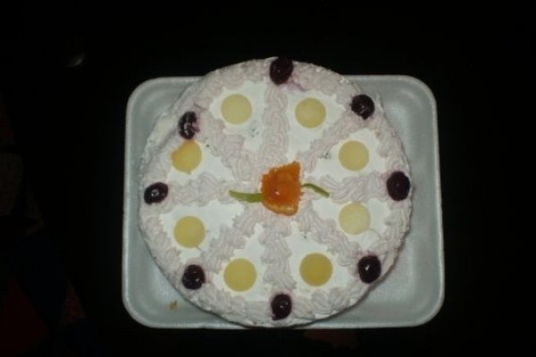 Tort de piscoturi cu ananas